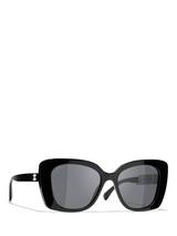 CHANEL Cat Eye Sunglasses CH5517 Black/Grey Gradient