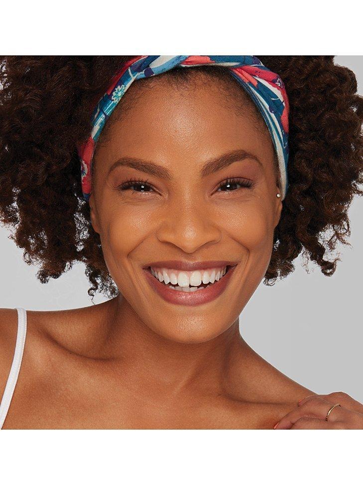 Product image 4 of 5, which shows IT Cosmetics Your Skin But Better Foundation + Skincare, Rich Warm 51.5