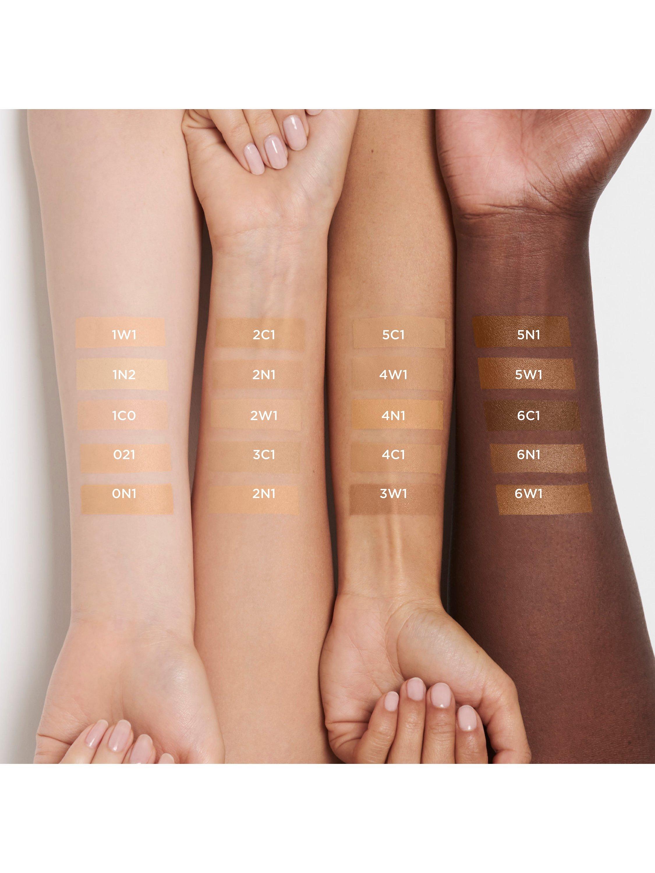 Product image 5 of 8, which shows Laura Mercier Tinted Moisturiser Oil Free Natural Skin Perfector SPF 20, 5C1 Nutmeg