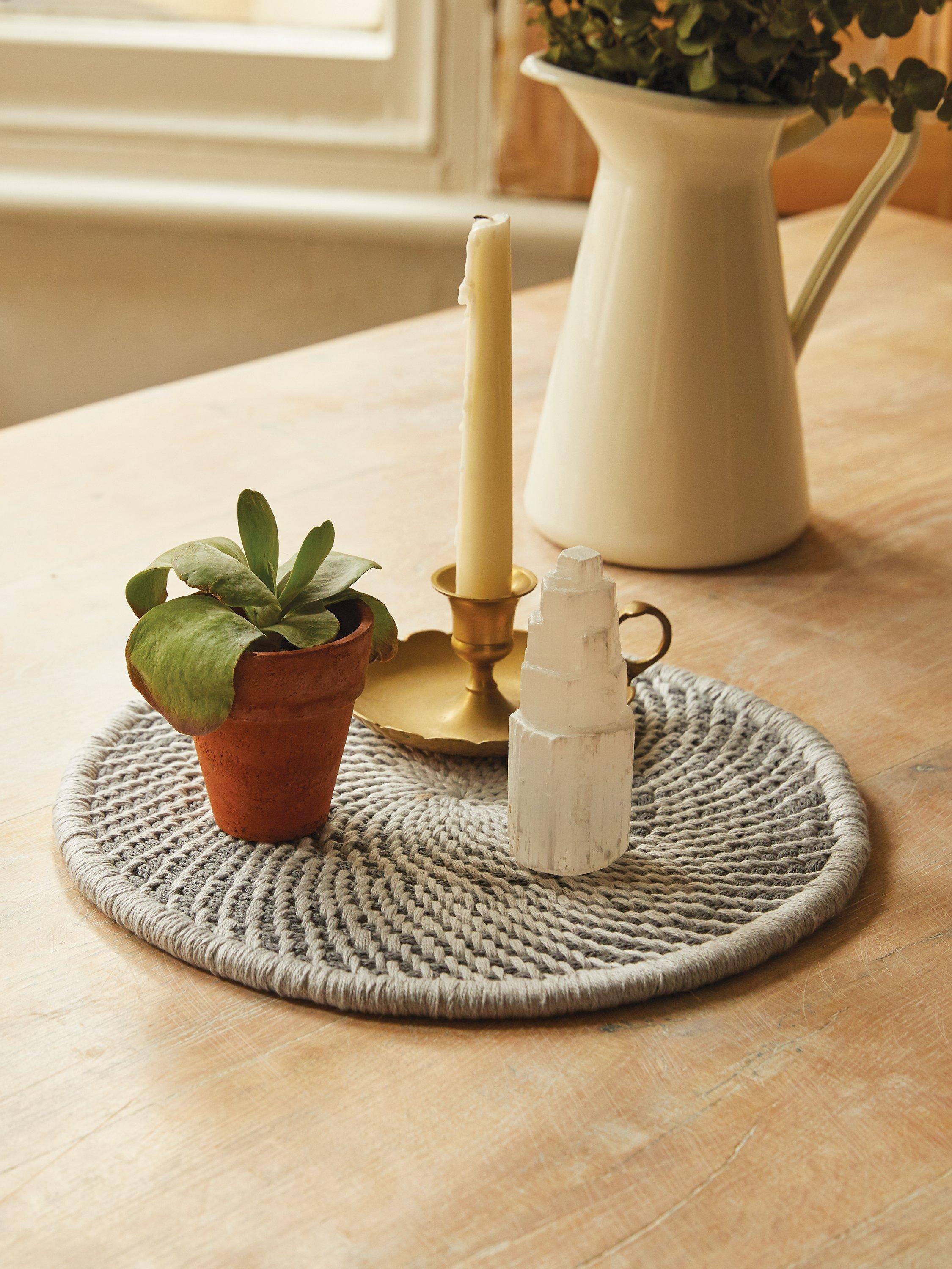 DMC Wind Down Table Mat Macrame Craft Kit