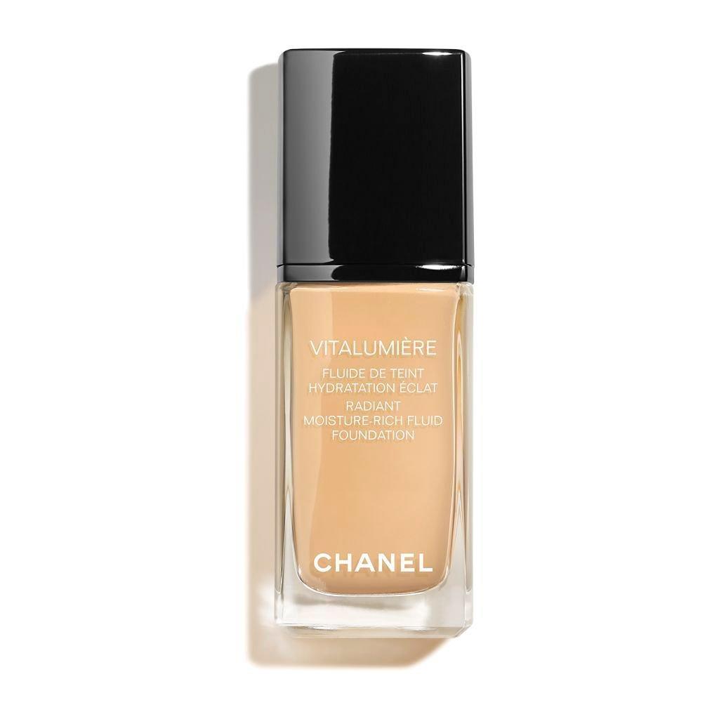 CHANEL Vitalumière Radiant, Moisture-Rich Fluid Foundation, 50 Naturel