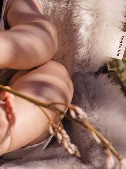 BINIBAMBA Sheepskin Newborn Baby Pram/Basket Liner - view 2, Moon