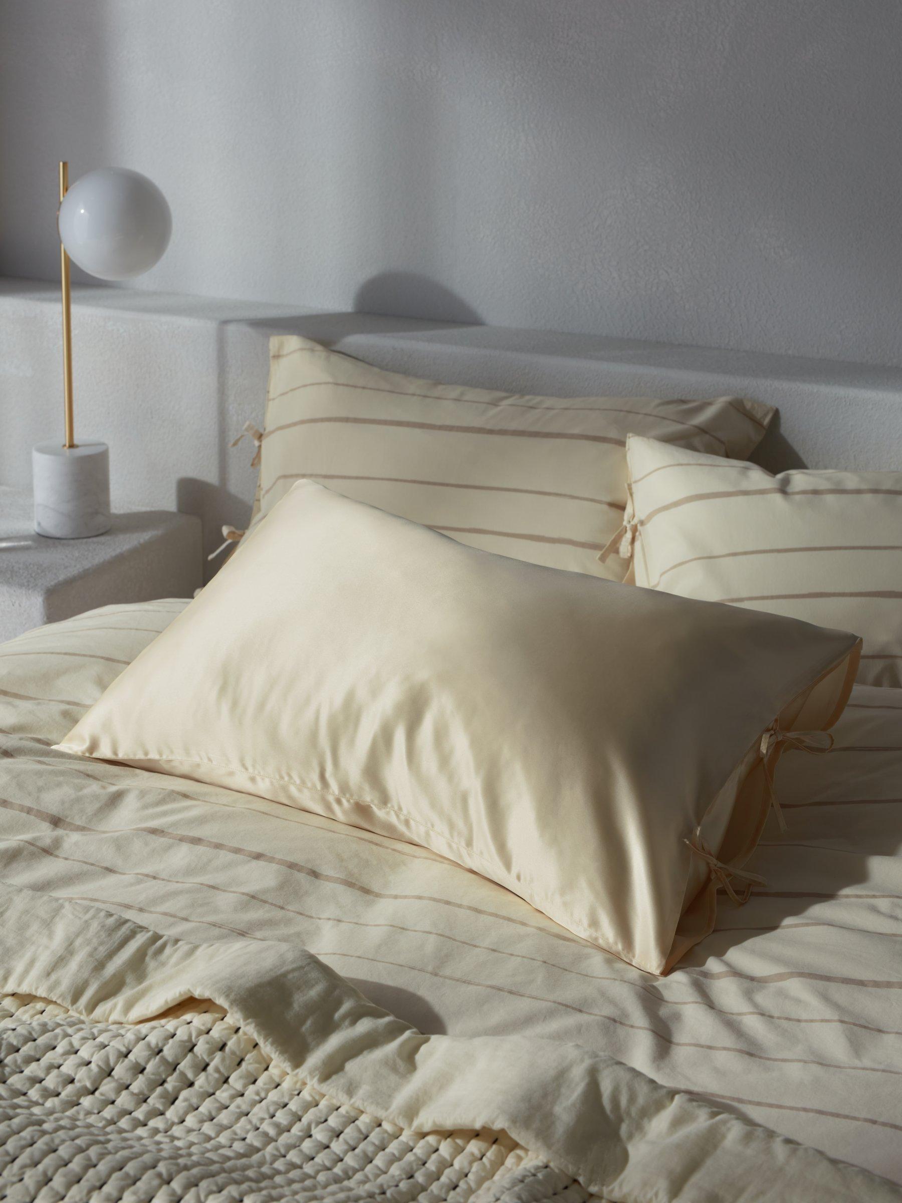 Mother of Pearl Organic Silk Pillowcase, Cream