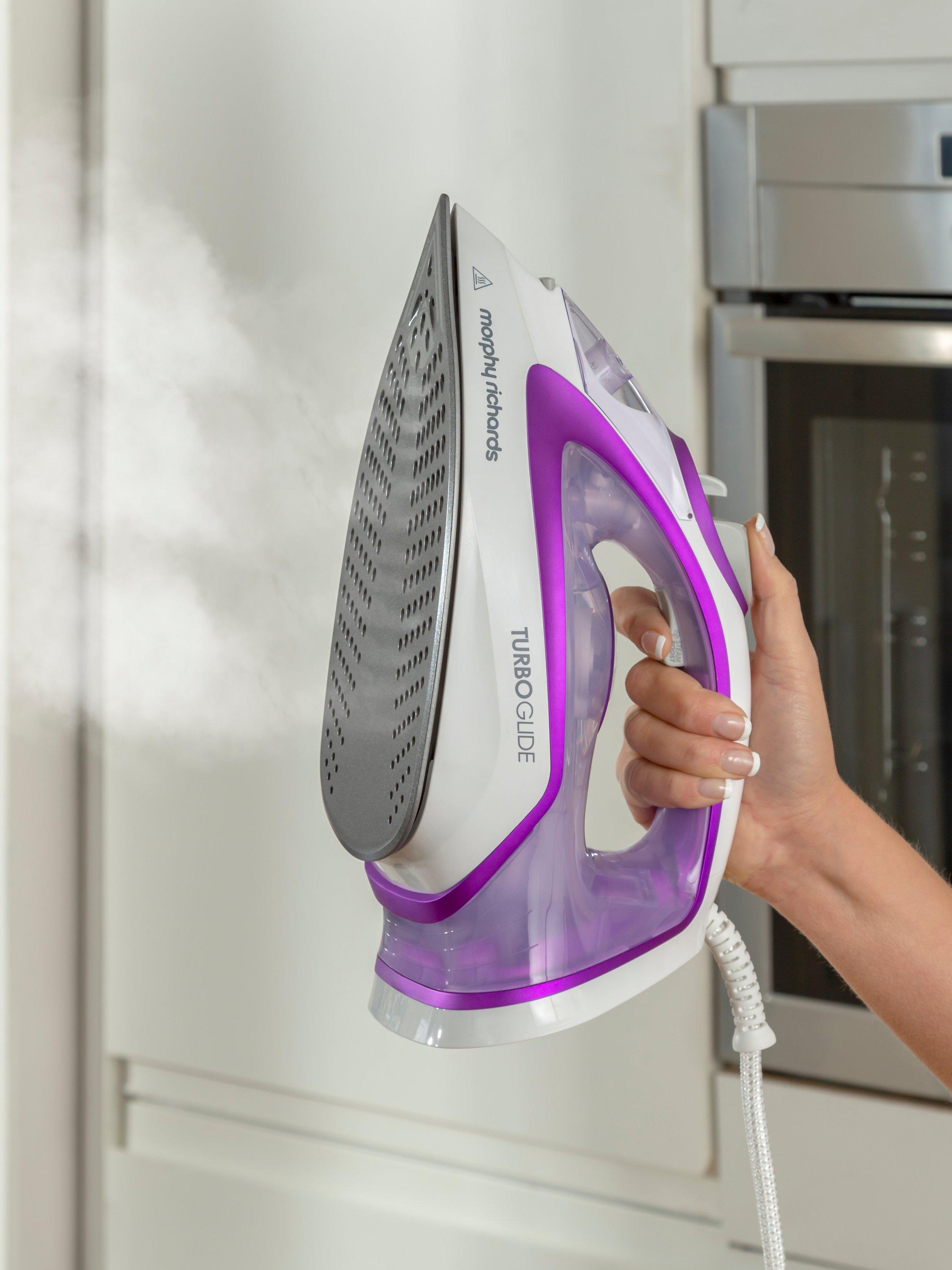 Morphy Richards 302000 Turbo Glide Steam Iron