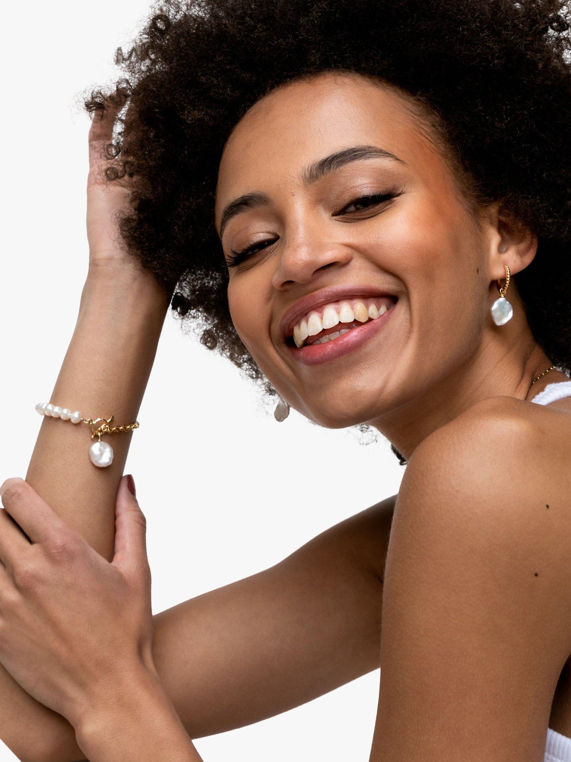 Product image 4 of 6, which shows Dower & Hall Baroque Pearl & Chain Bracelet, Gold/White