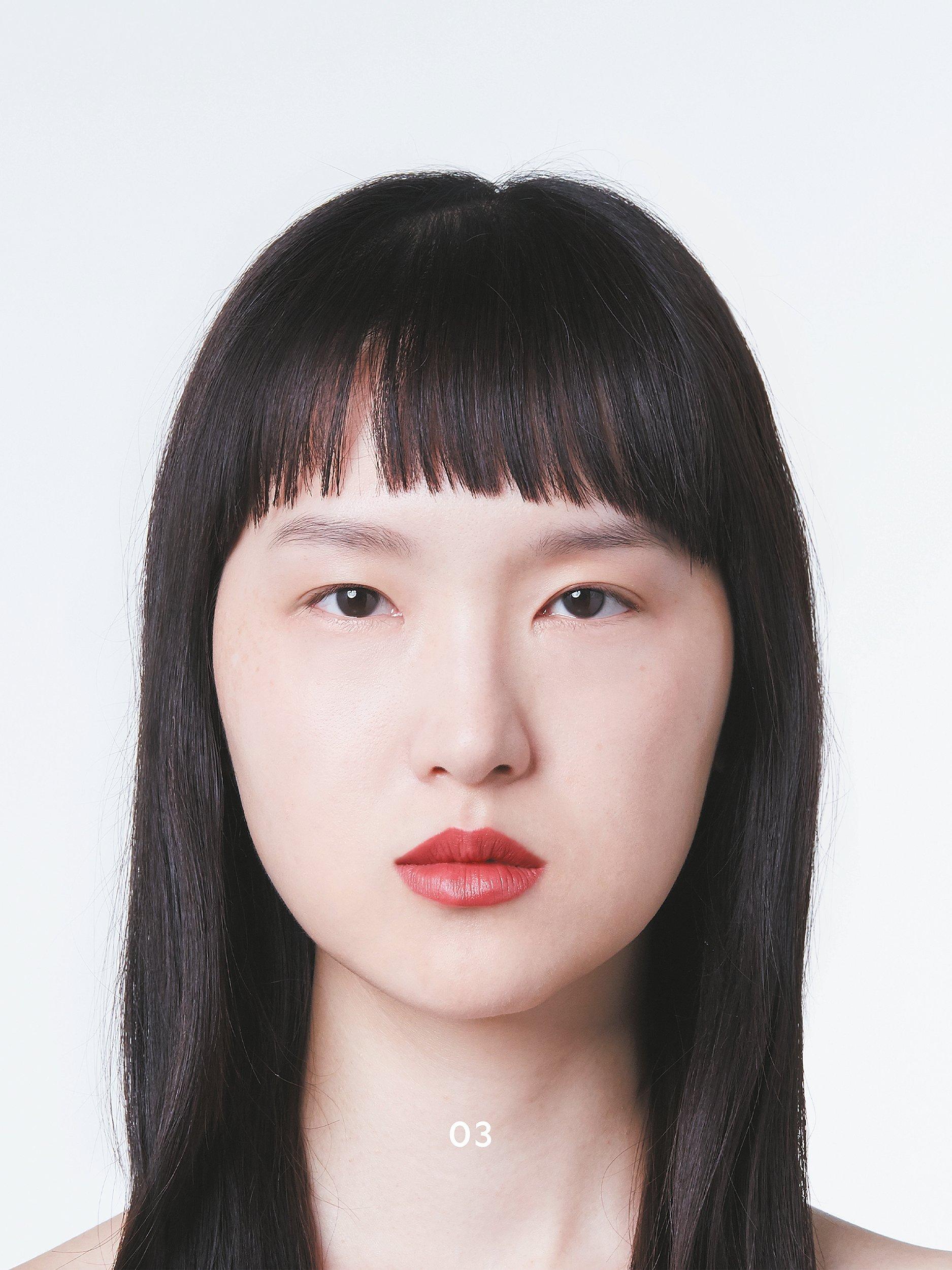 Product image 3 of 6, which shows Gucci Crayon Contour Des Lèvres Lip Pencil, 03 Camel