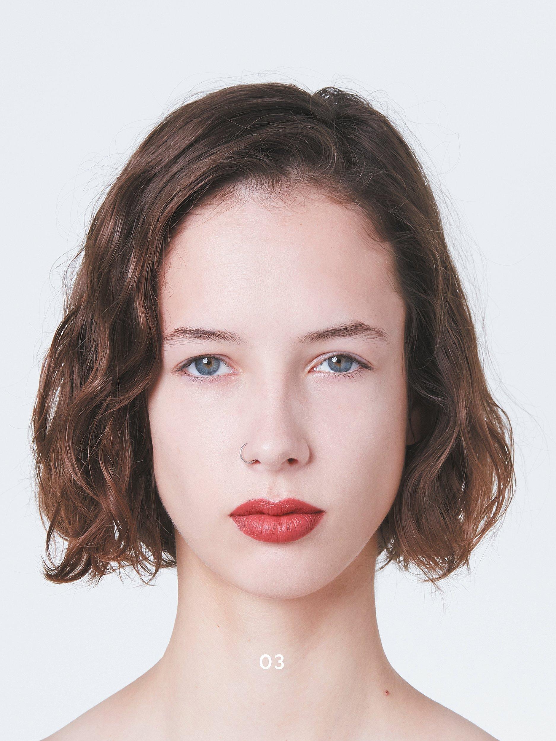 Product image 4 of 6, which shows Gucci Crayon Contour Des Lèvres Lip Pencil, 03 Camel