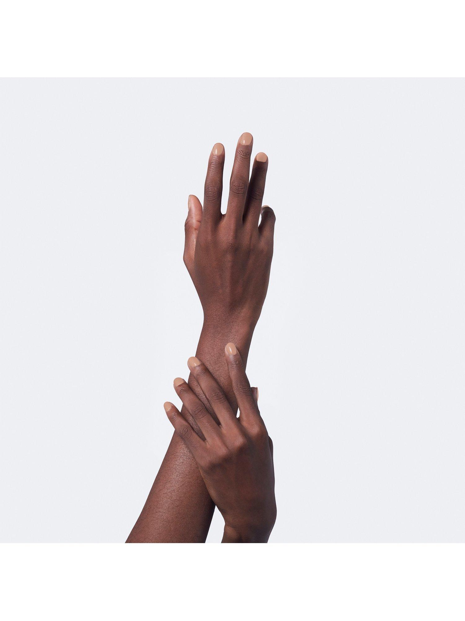 Product image 3 of 3, which shows Gucci Vernis À Ongles Nail Polish, 212 Annabel Rose