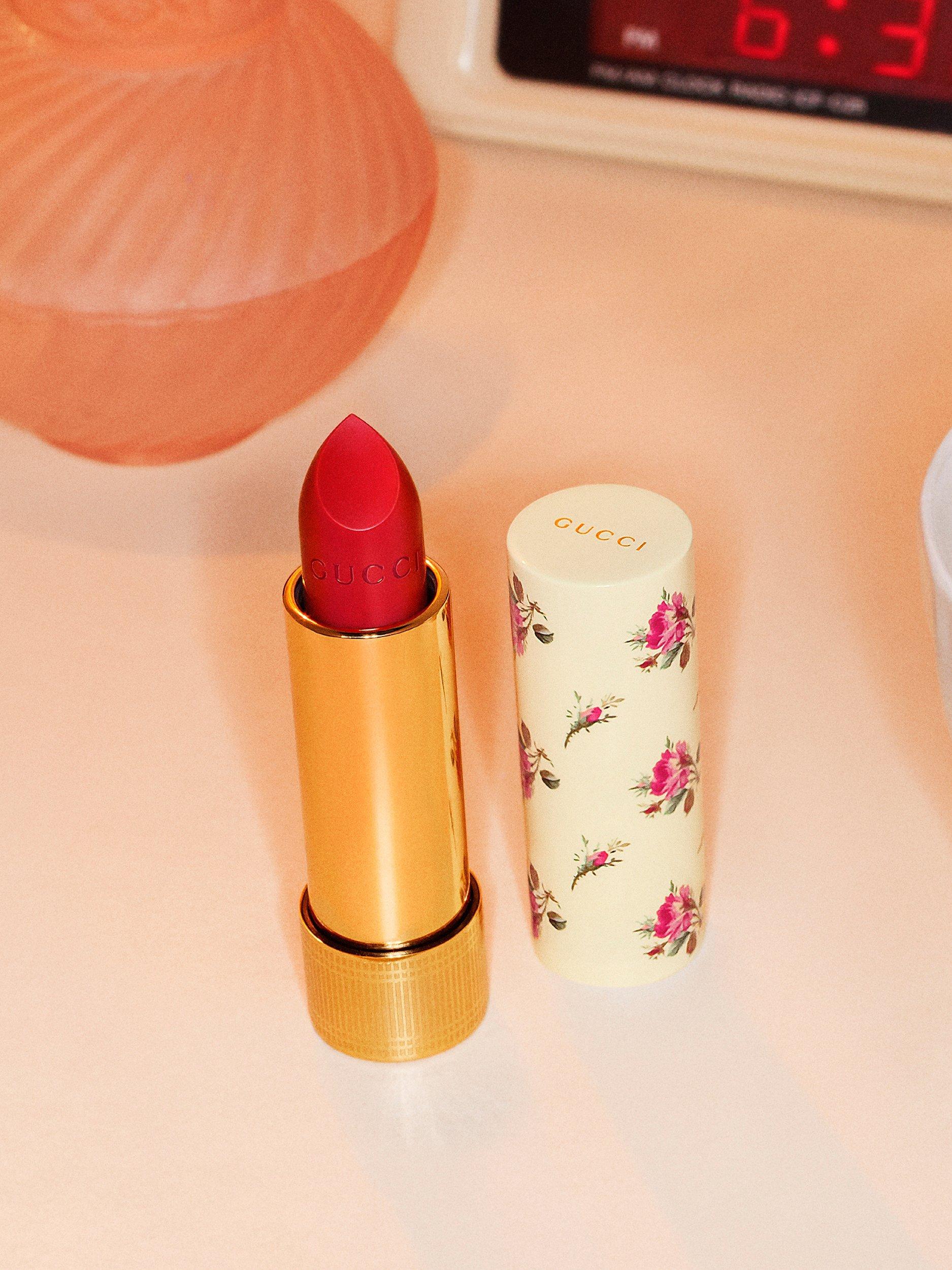 Gucci Rouge À Lèvres Voile Lipstick, 401 Three Wise Girls
