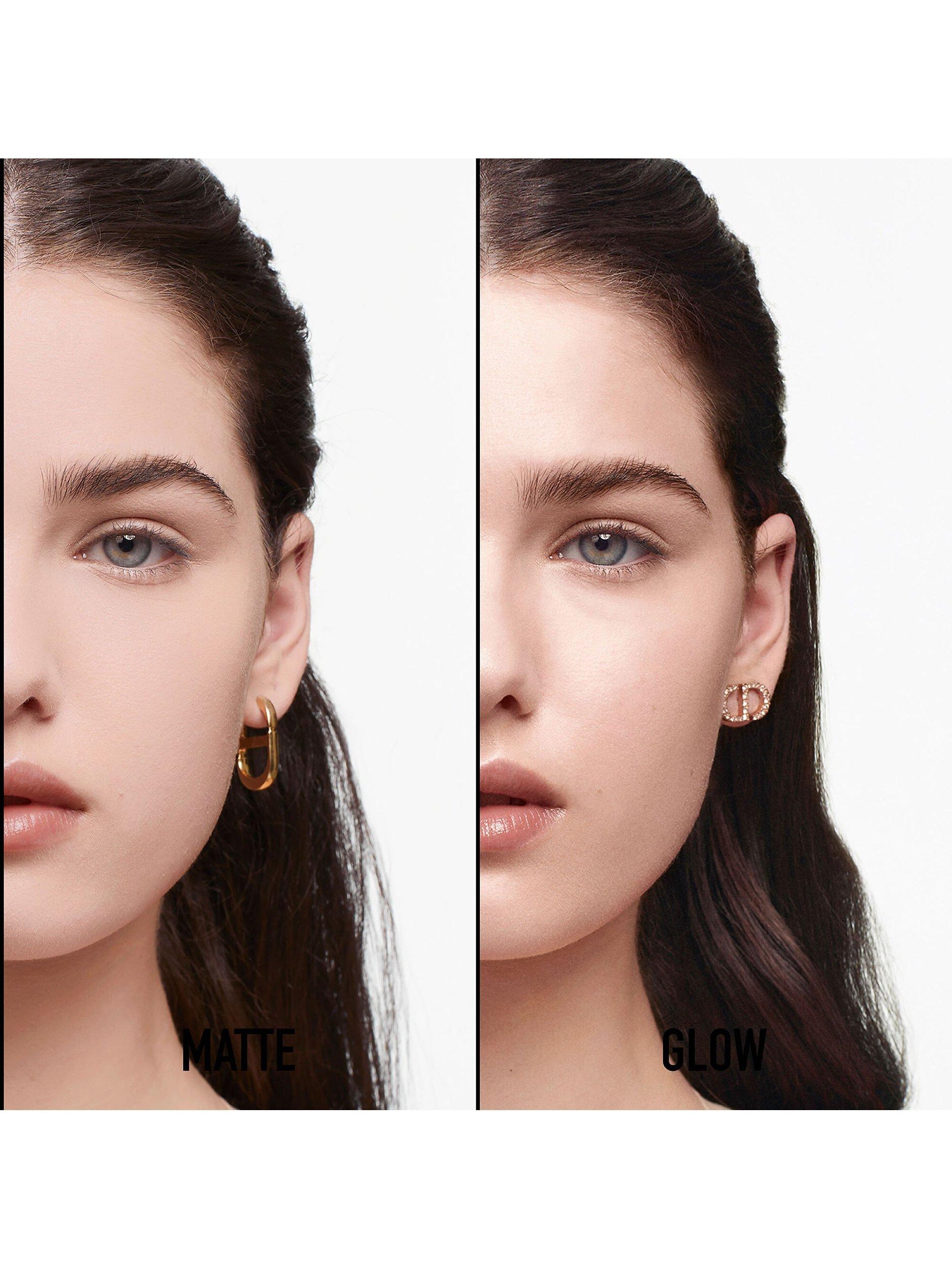 Product image 7 of 9, which shows DIOR Forever Skin Glow Foundation, 0CR