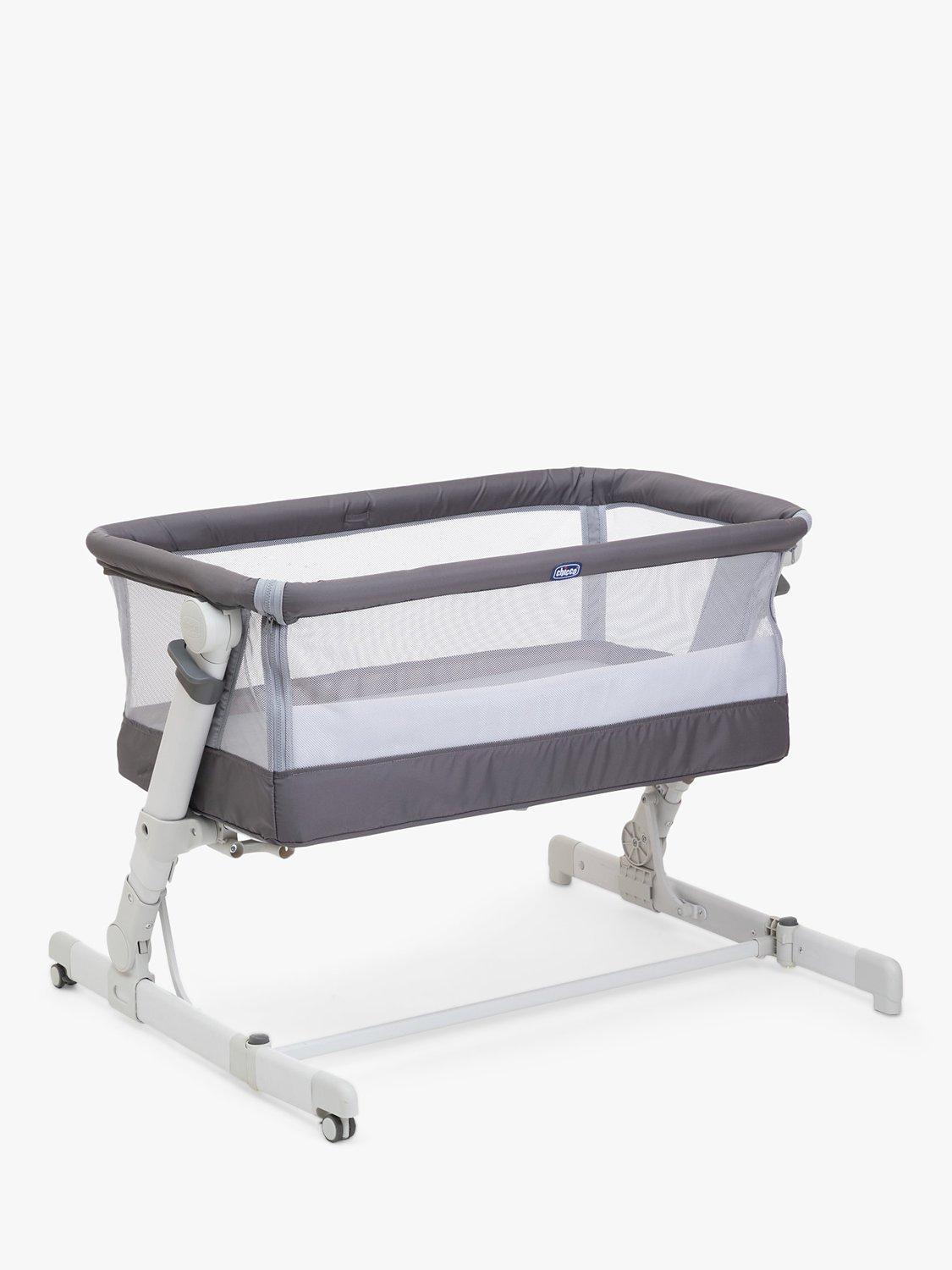 Chicco Next2Me Pop Up Bedside and Travel Crib Atmosphere