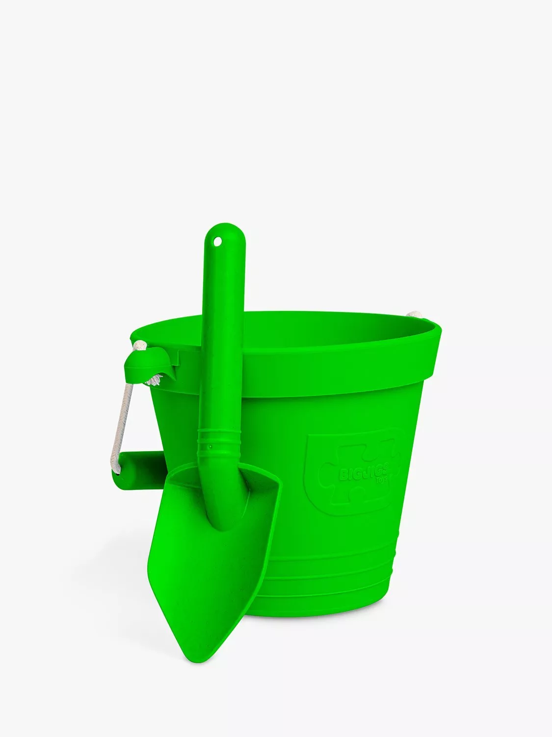 Plastic bucket and spade clearance