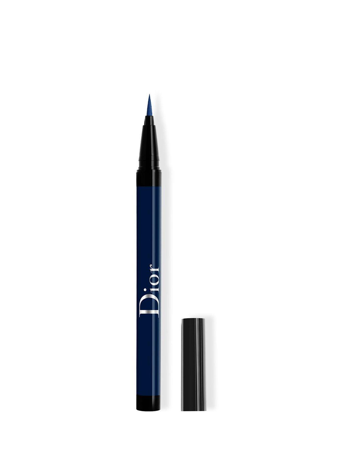 Dior eyeliner on stage hotsell