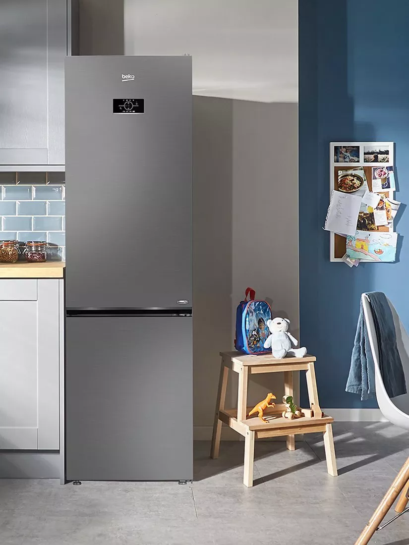 Beko CNB3G4603VPS Freestanding 60 40 Fridge Freezer Stainless Steel