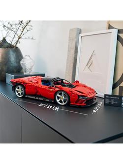 LEGO Technic 42143 Ferrari Daytona SP3 - view 2, 