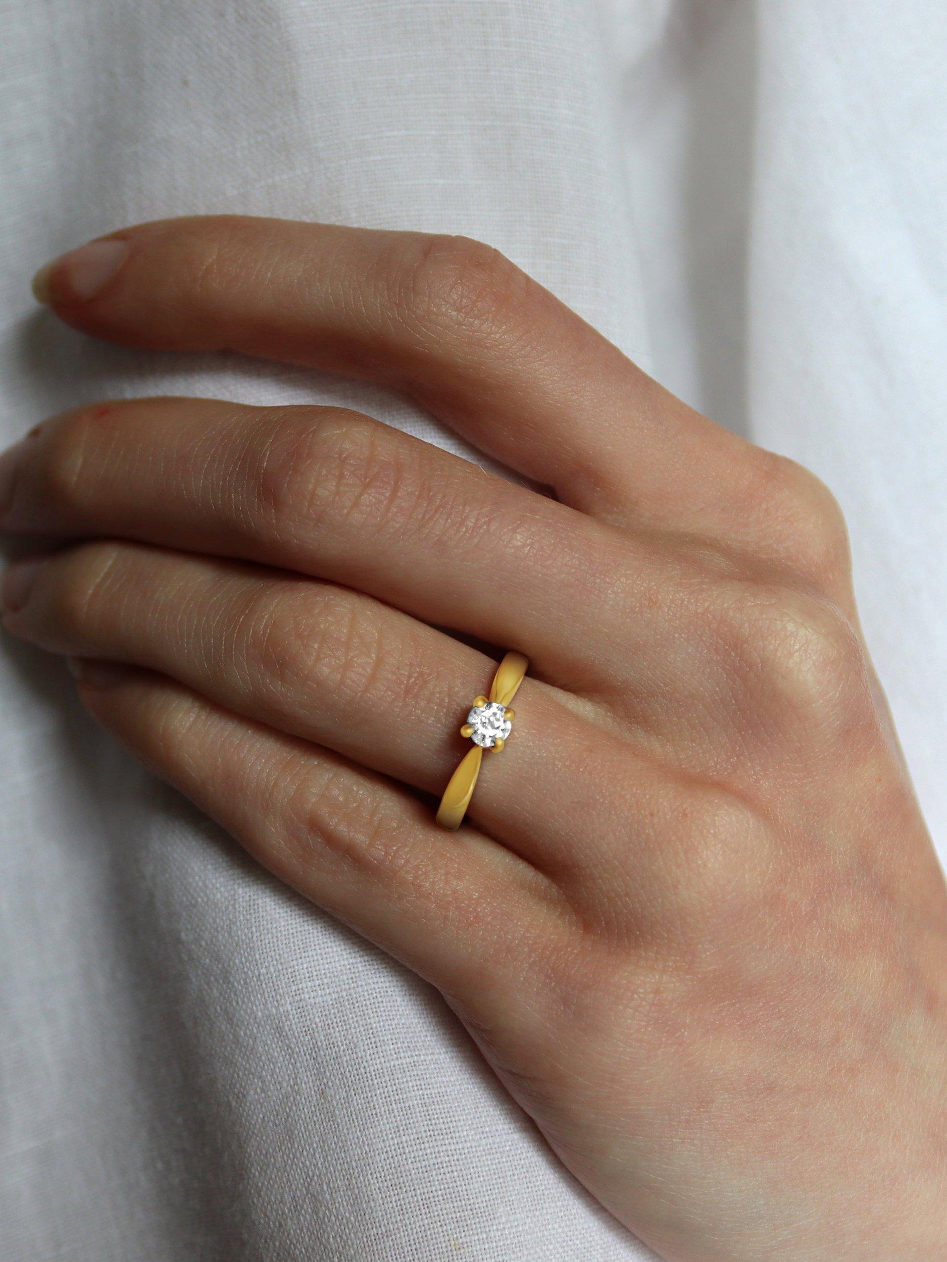 Product image 6 of 6, which shows Milton & Humble Jewellery Pre-Loved 18ct Yellow Gold Diamond Engagement Ring