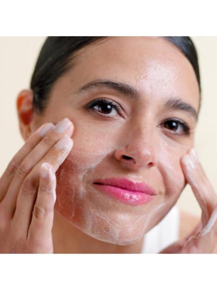 IT Cosmetics Confidence in a Cleanser - view 2, 