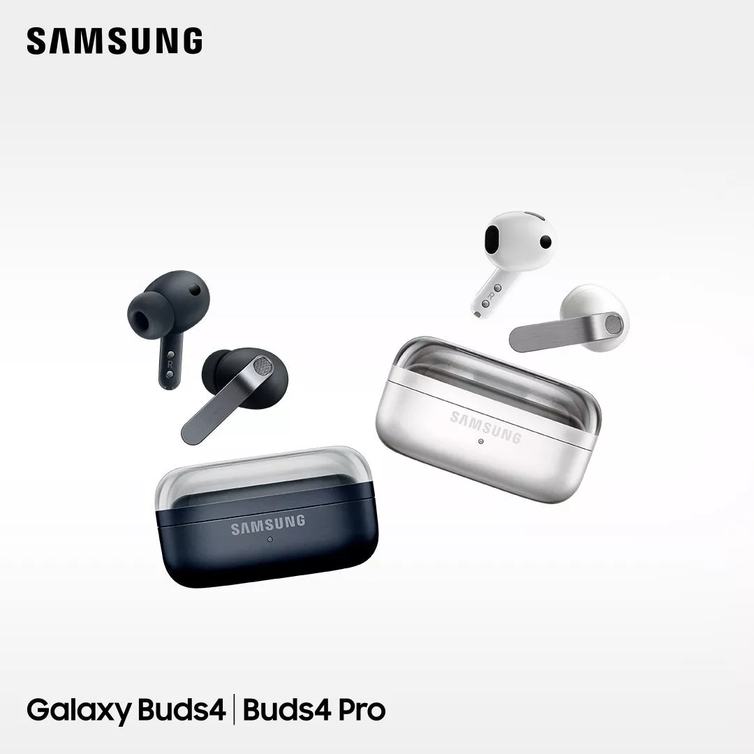 Samsung Galaxy Buds4 and Buds4 Pro earbuds floating above their open charging cases with transparent lids, shown in dark gray and silver-white models.