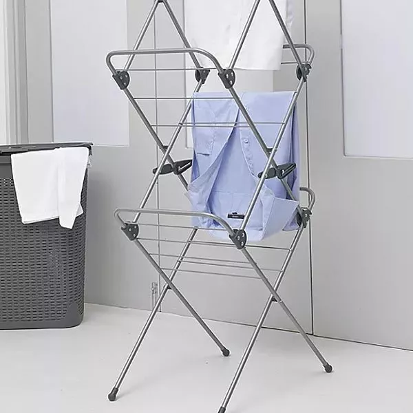 Clothes airer and laundry basket