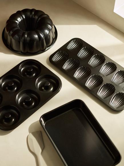 John Lewis Professional Non-Stick 12 Cup Madeleine Tray - view 2, Black