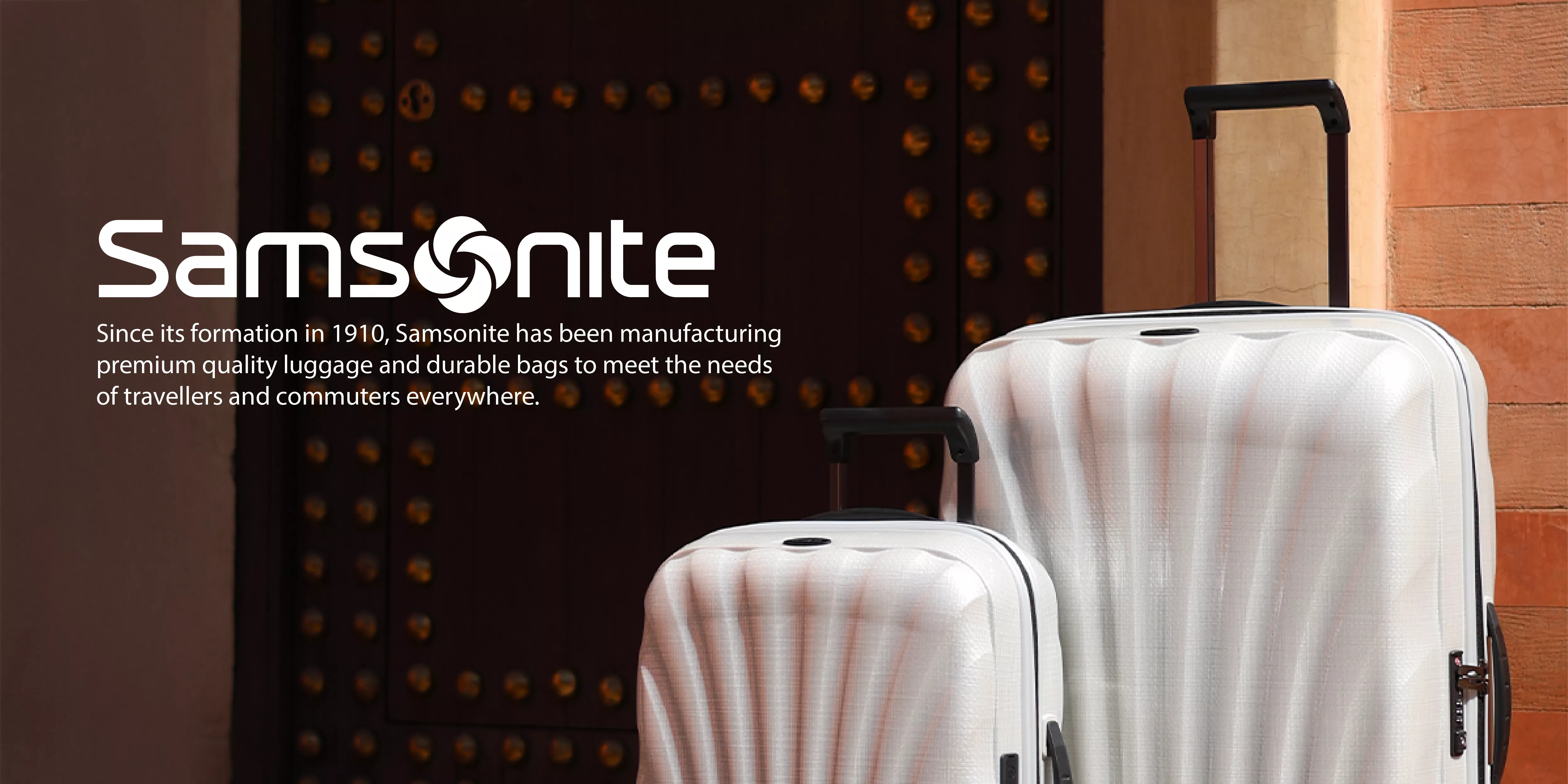 This is a banner for Samsonite showing Samsonite luggage cases.