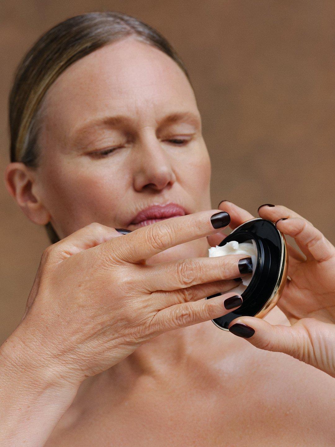 Clarins Precious La Crème Riche Age-Defying Moisturiser