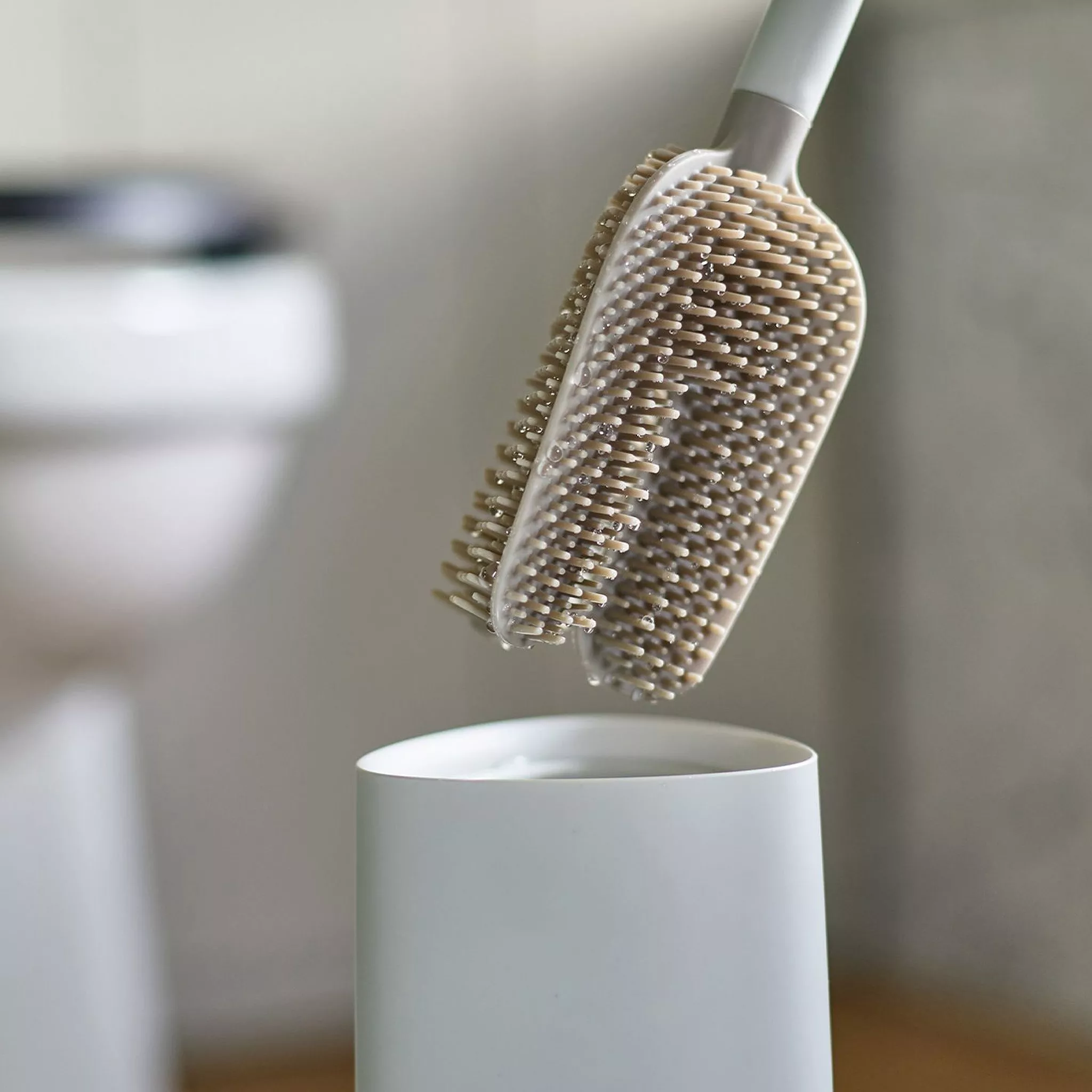 Toilet brush 