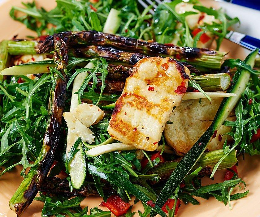 Barbecued halloumi and asparagus salad