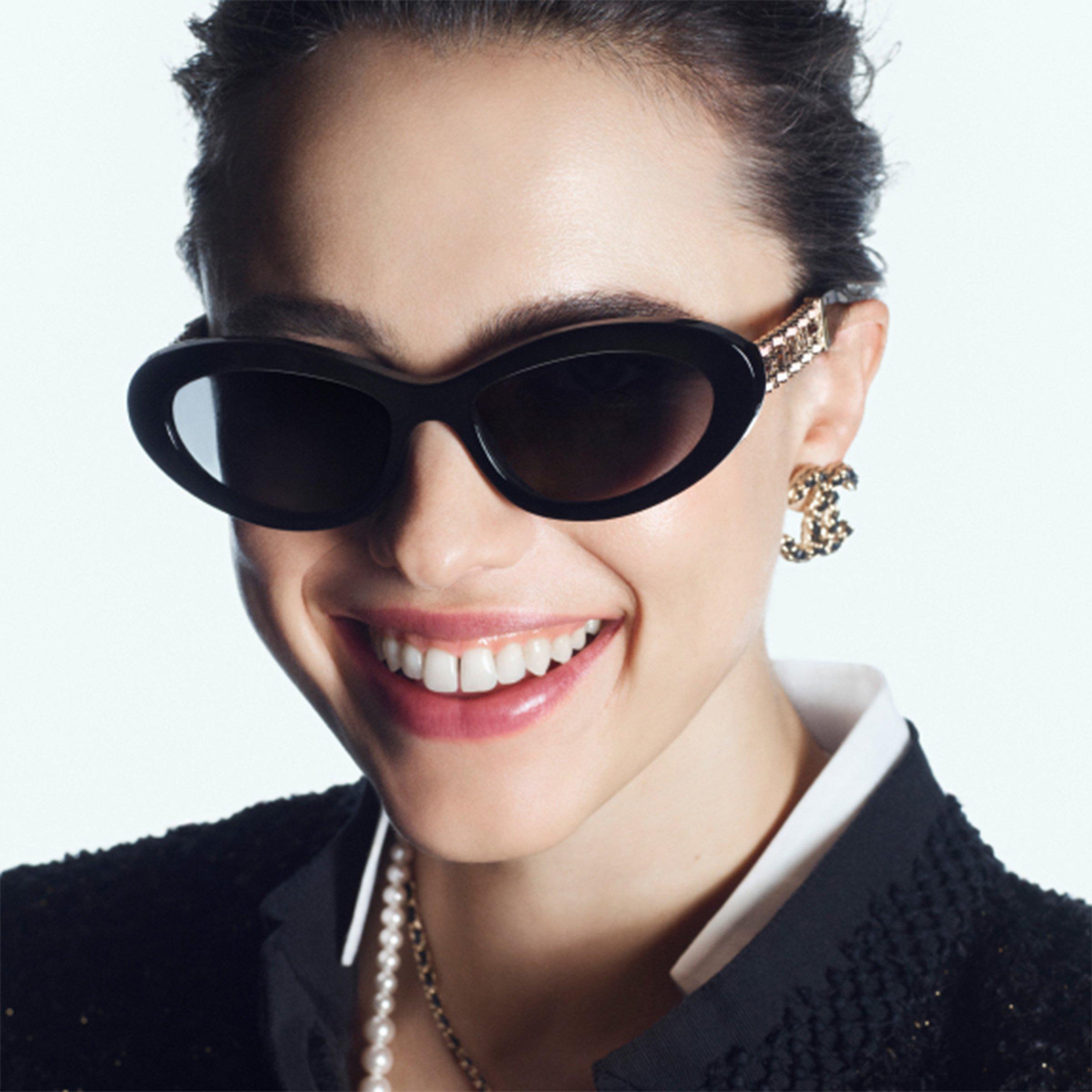 SUNGLASSES