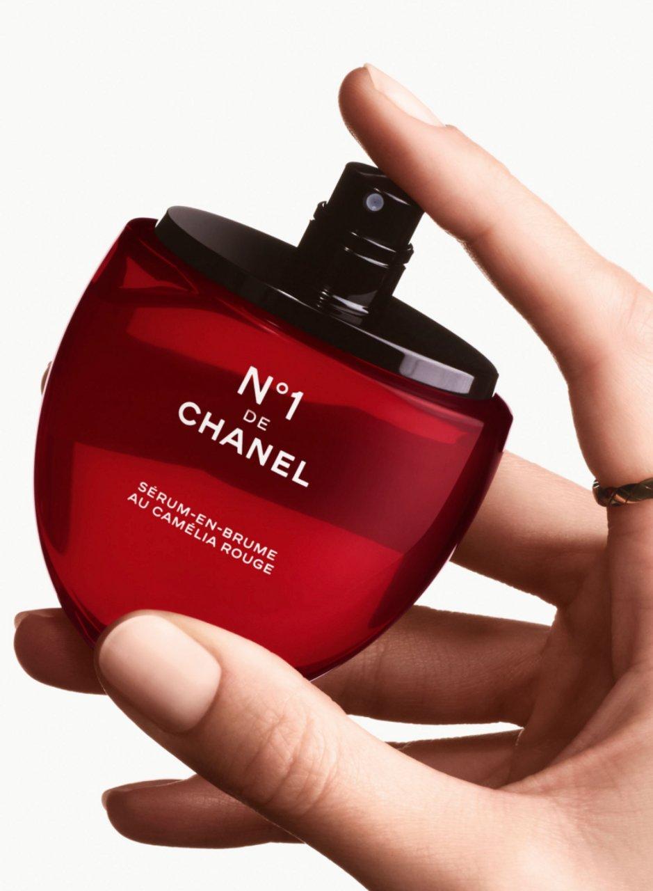Image of the chanel serum-in-mist