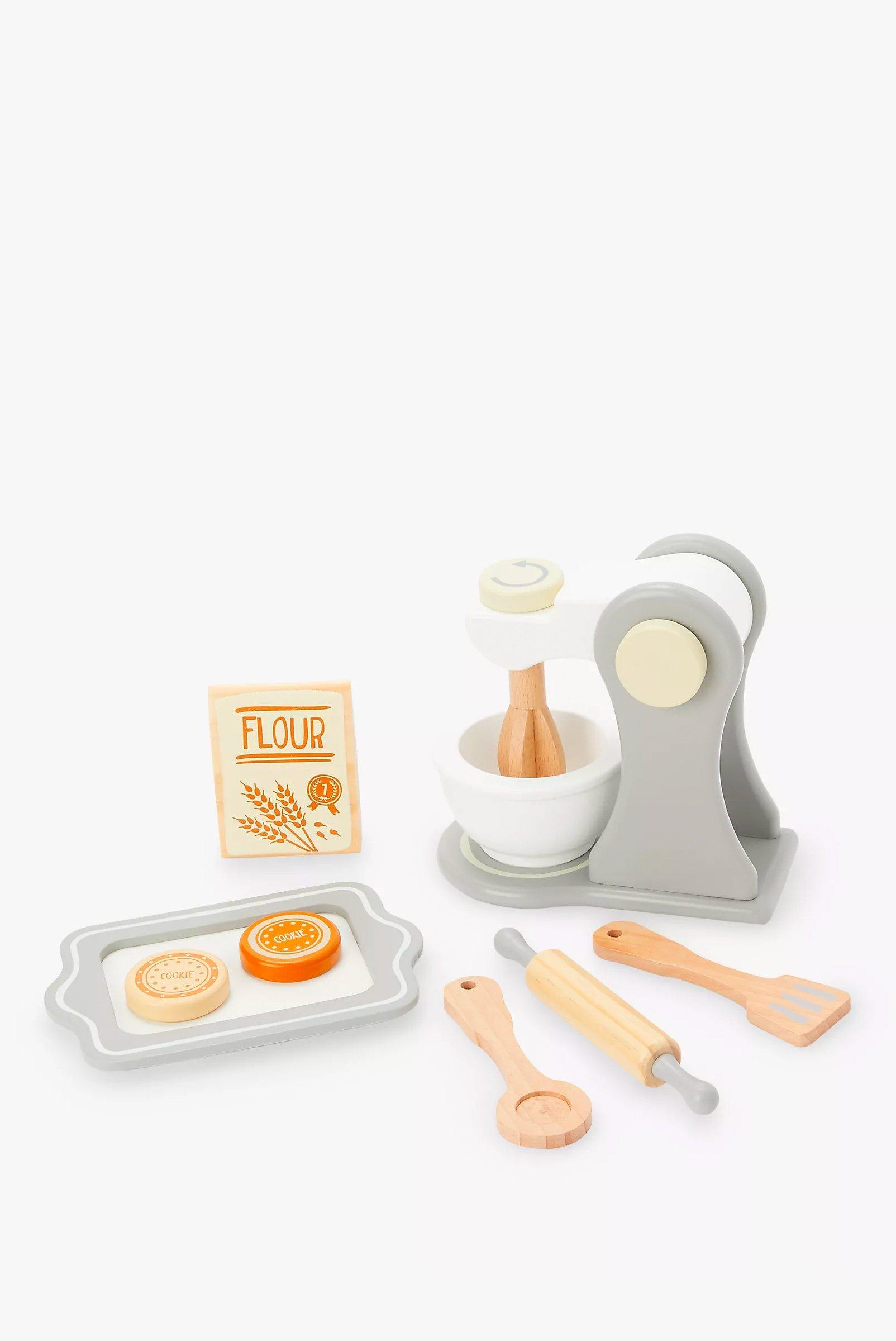 John Lewis Wooden Baking Set, £15.00