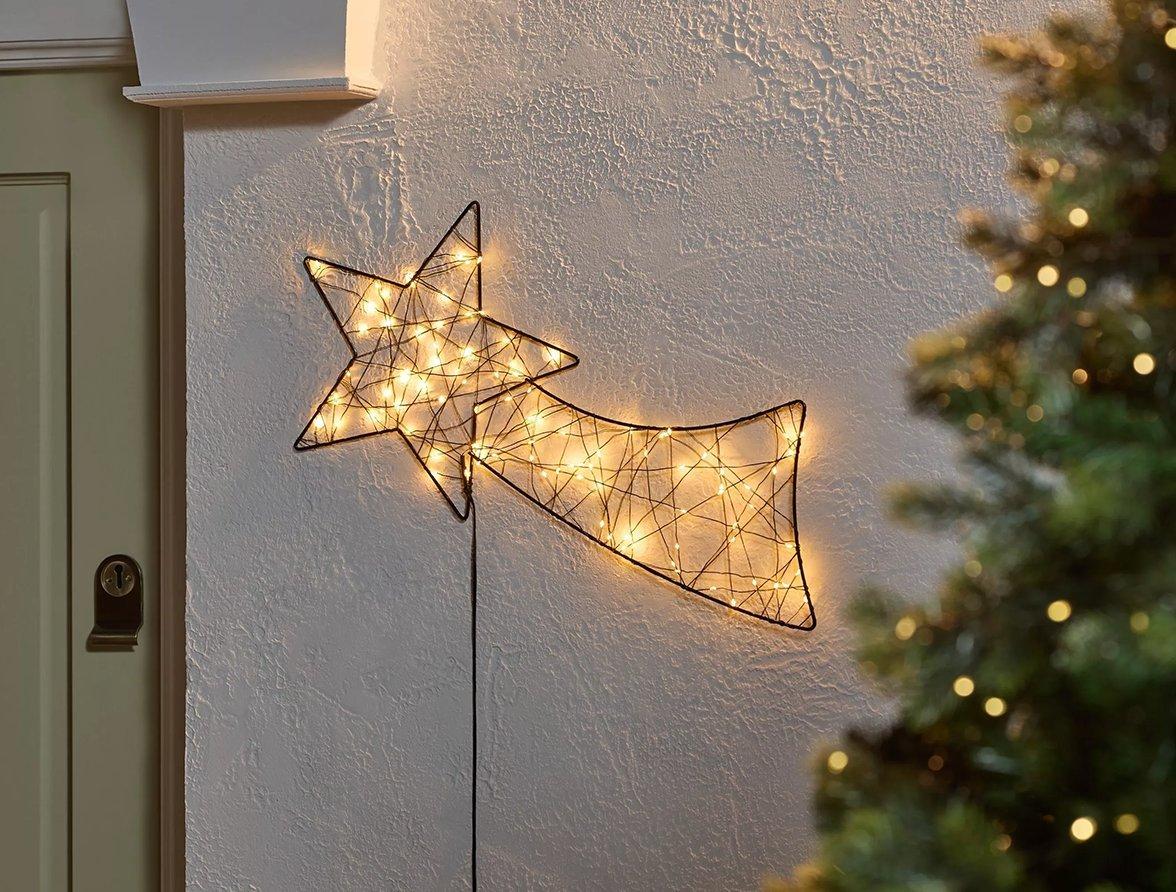 Clever ways to use outdoor lighting this Christmas