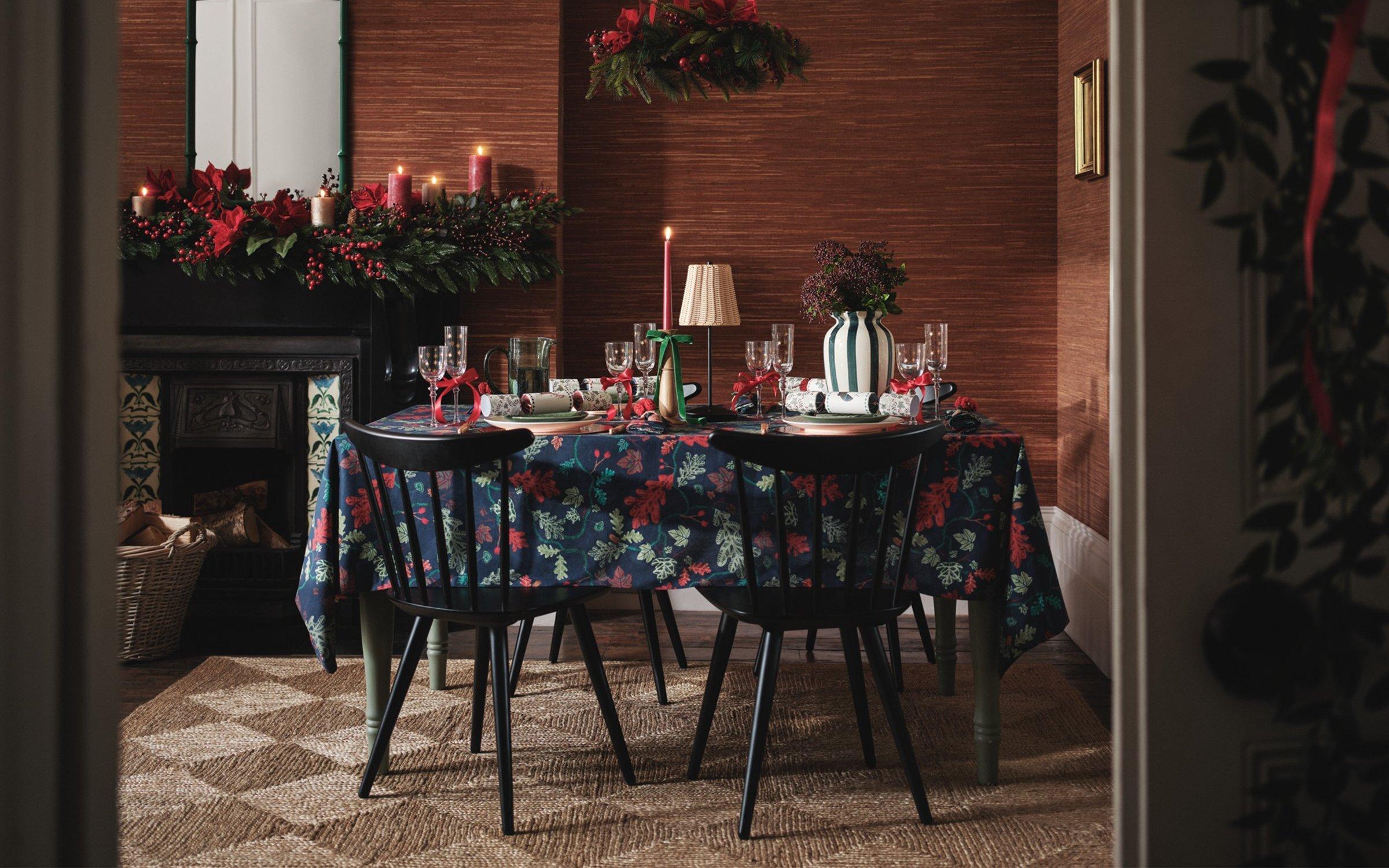 Christmas Tablescape