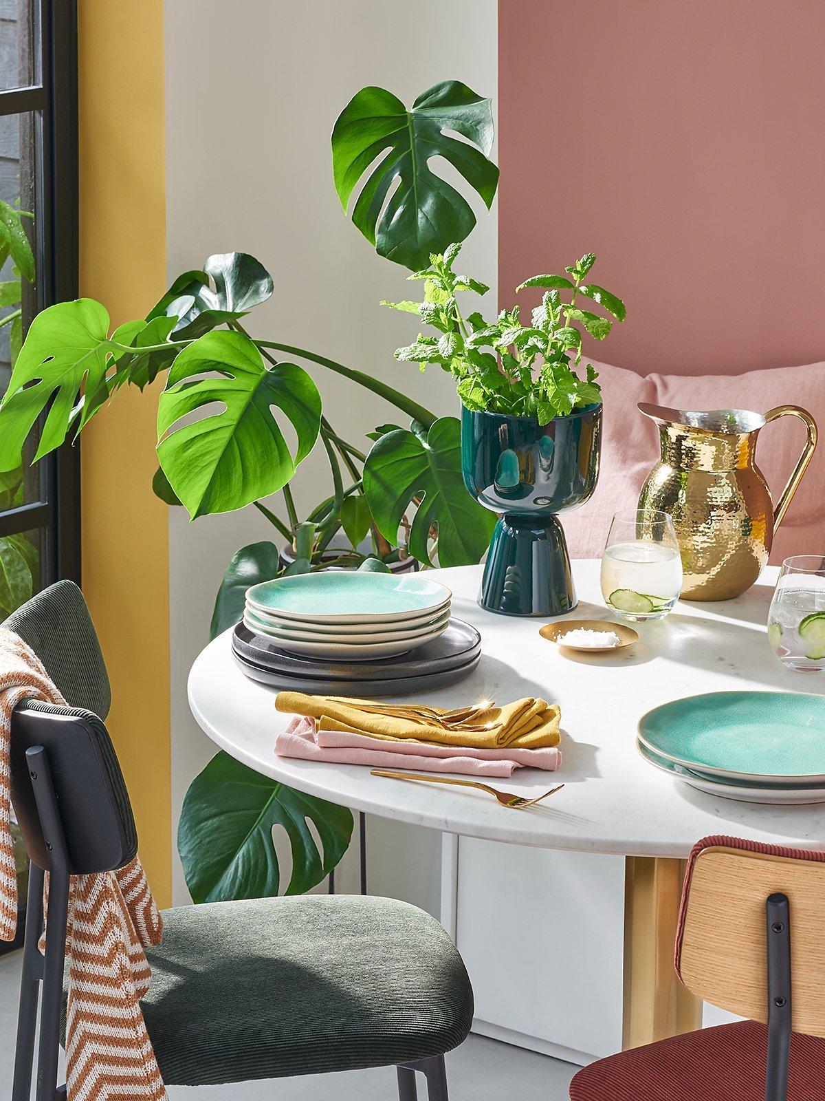 Contemporary Luxe - Dining table and chairs