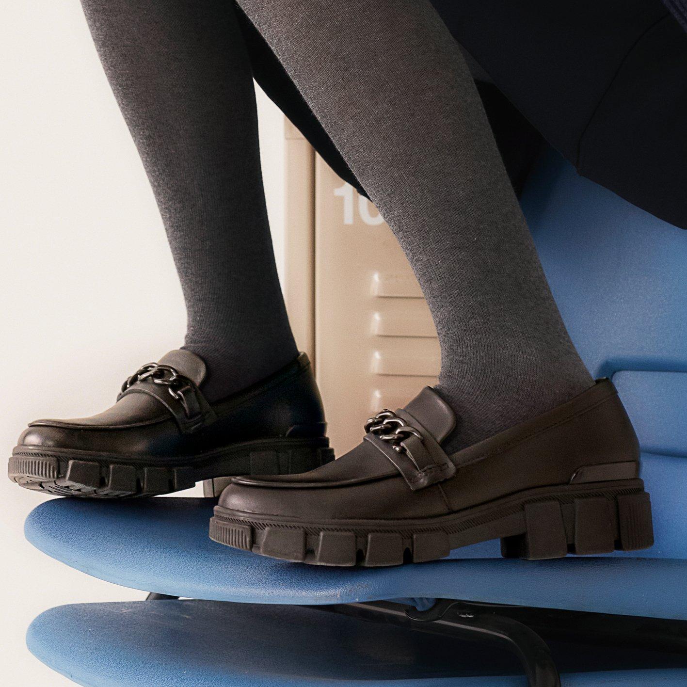 clarks shoe image
