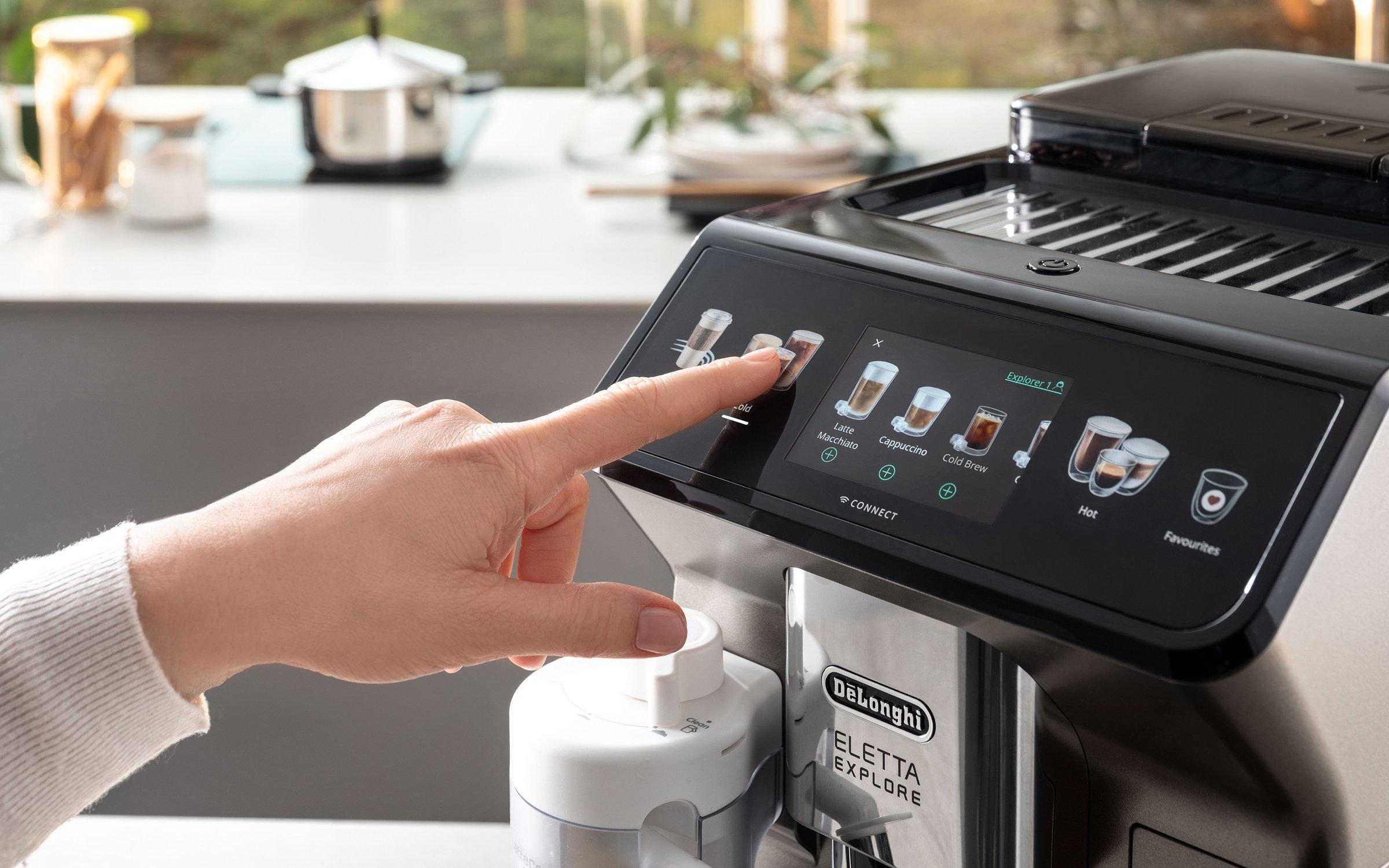 close up image of a screen on the delonghi coffee machine