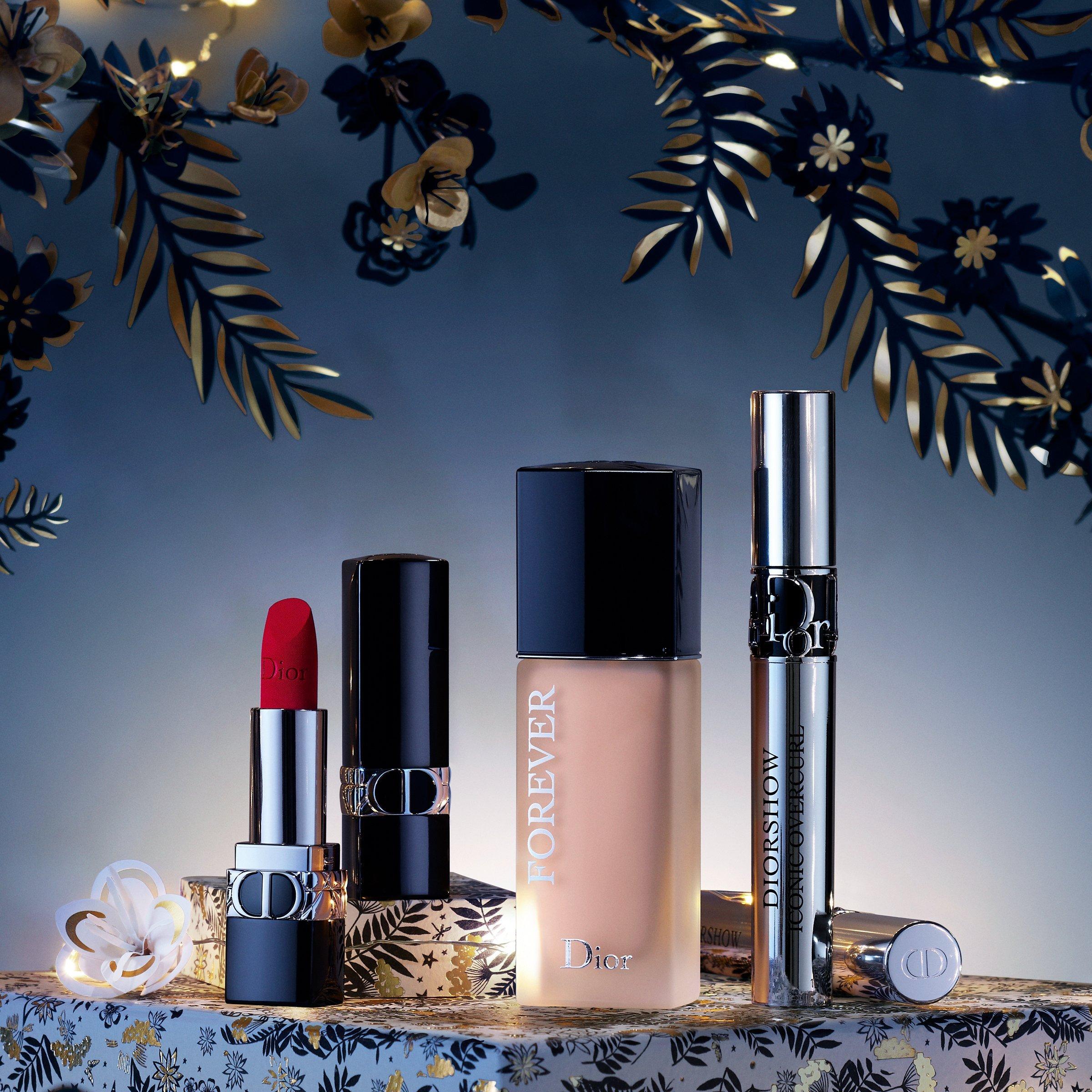 A DREAM OF SEDUCTION