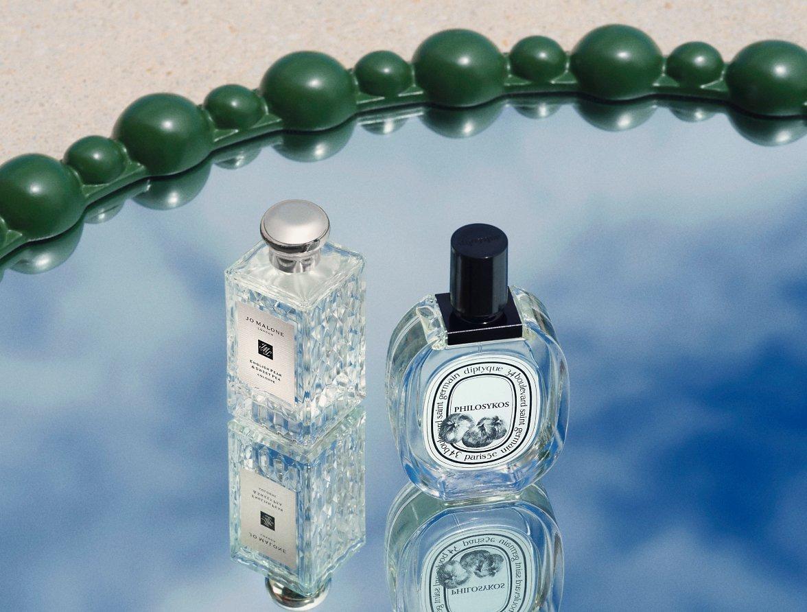 These fresh feel-good fragrances smell like spring/summer