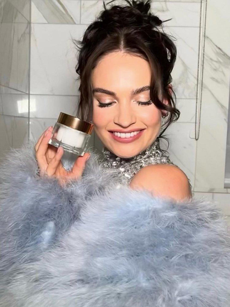 Magic Cream queen, Lily James