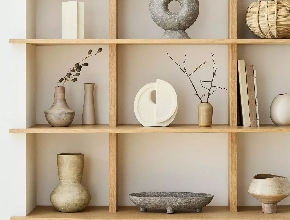 How to style and organise your shelf