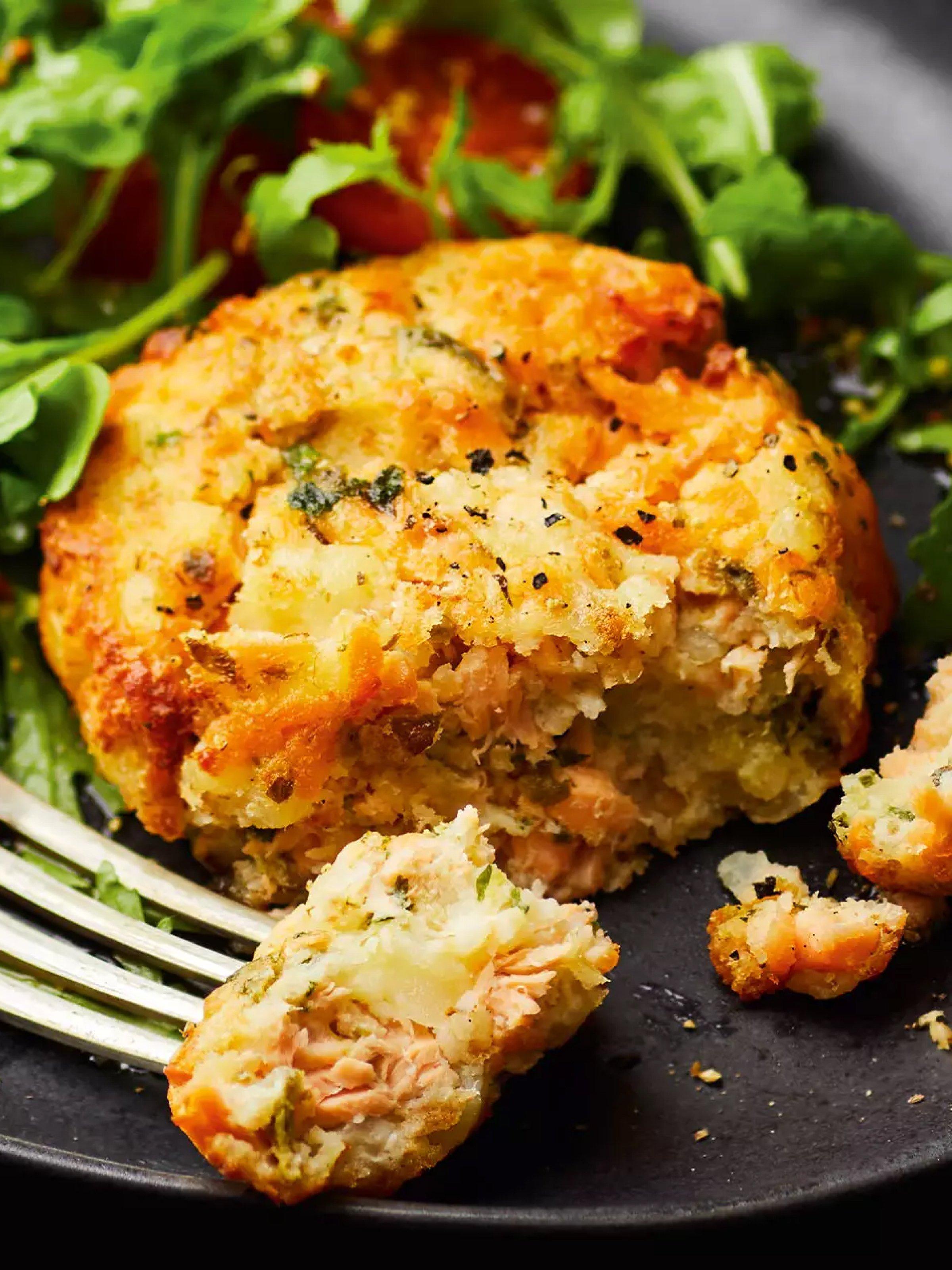 Air fryer salmon fishcakes