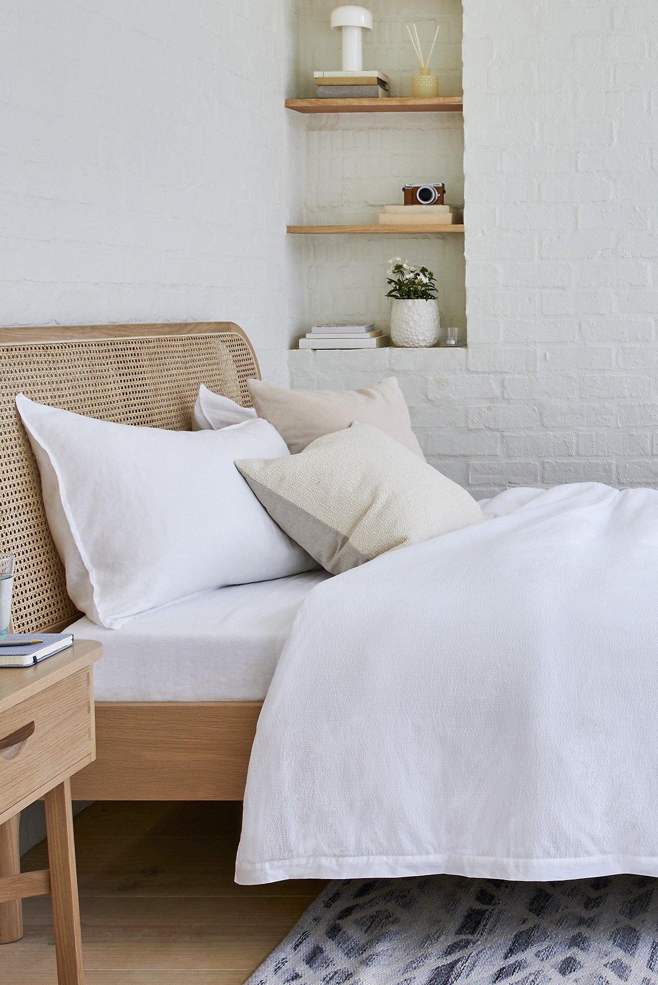 John Lewis & Partners 400 Thread Count Soft & Silky Egyptian Cotton Standard Pillowcase