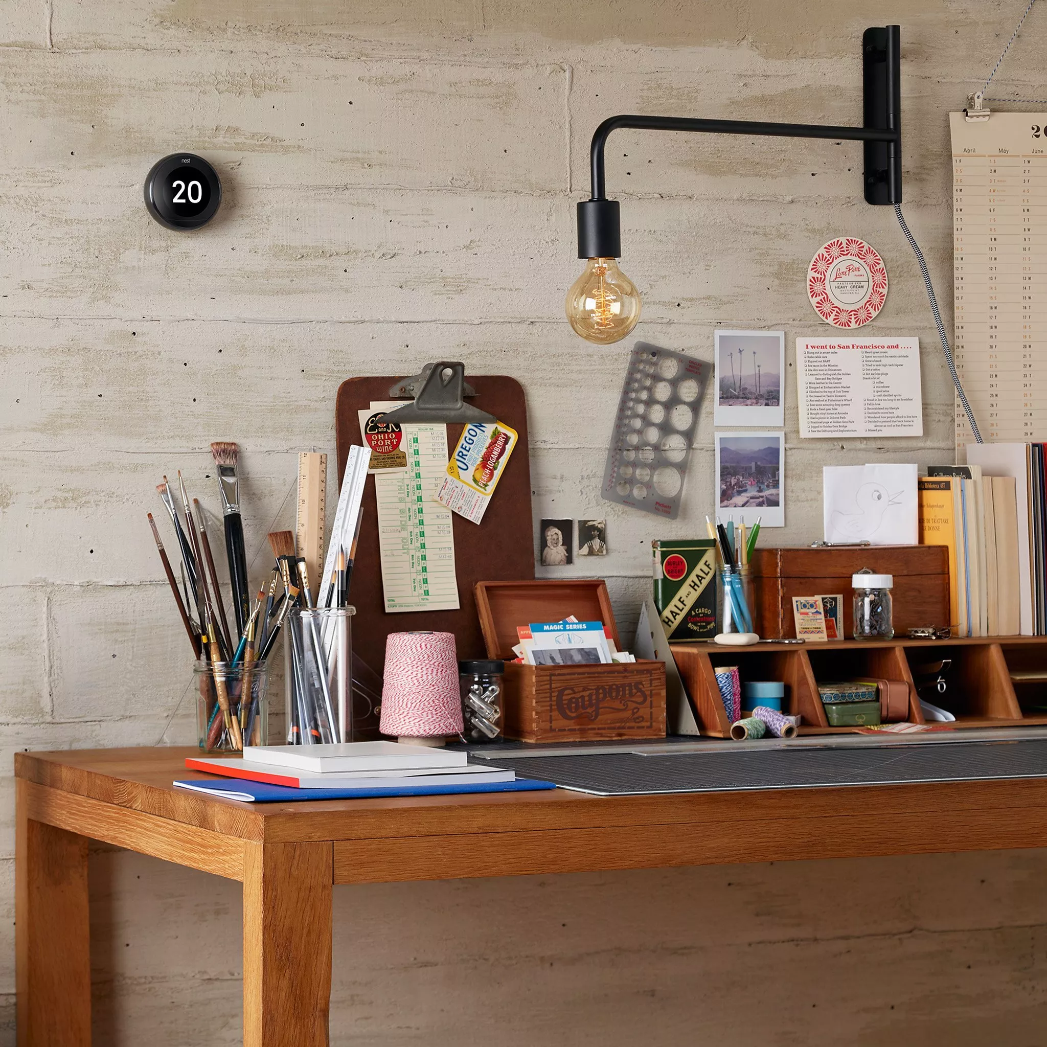 Desk with stationary organiser