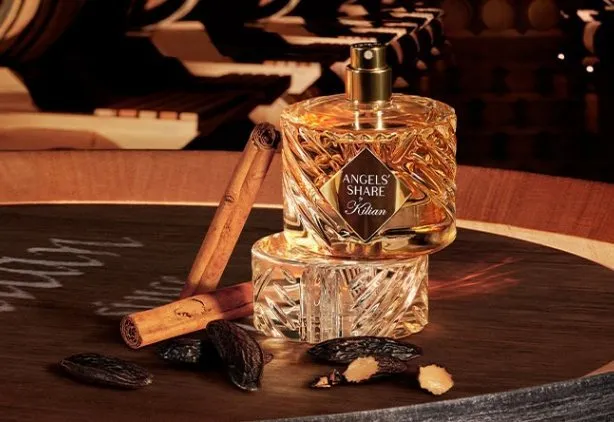This is a brand banner for Kilian Paris showing