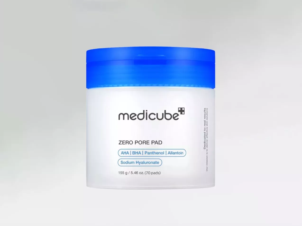 Medicube Zero Pore Pad tub with blue lid, AHA BHA toner pads for pore care and gentle exfoliation, 70 pads