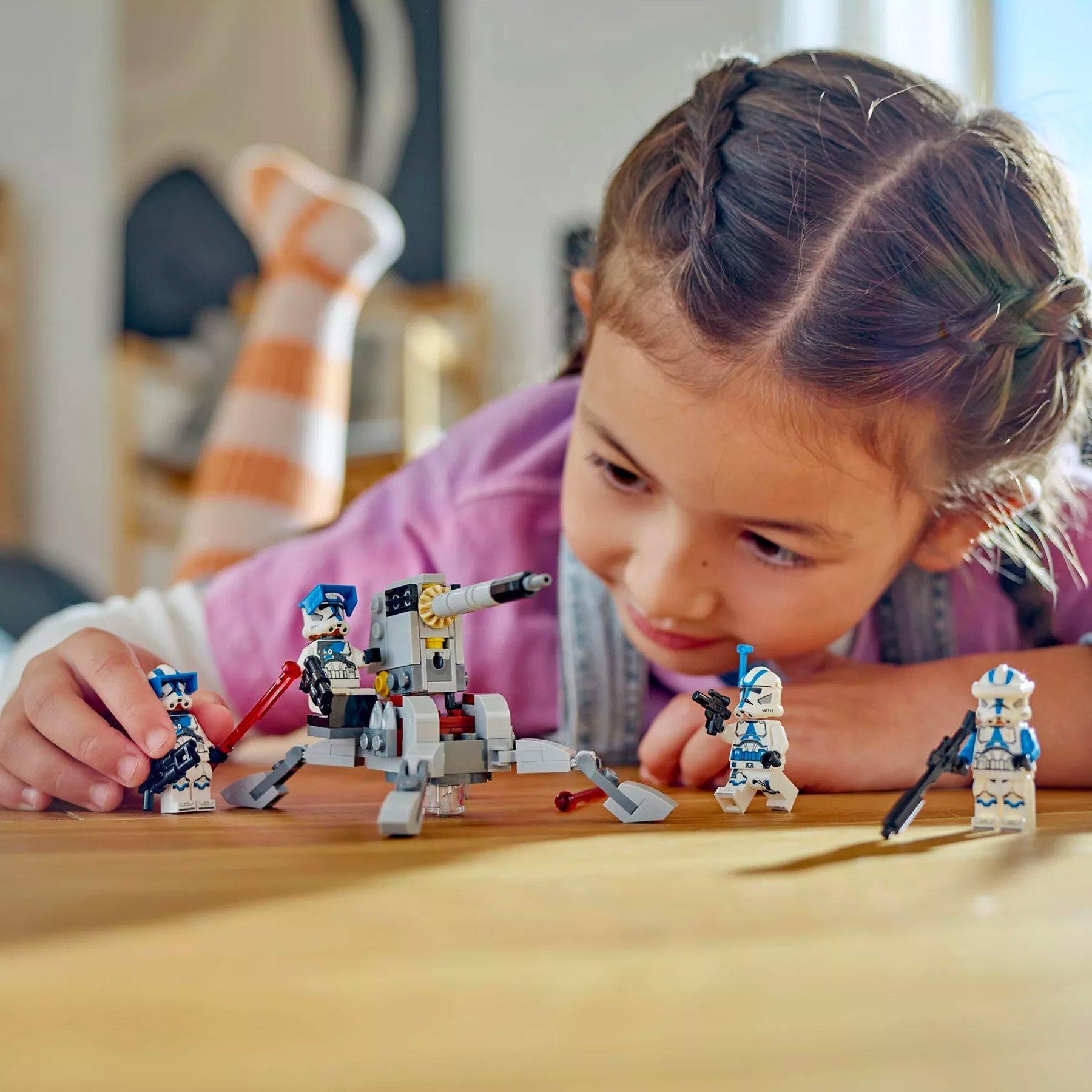 lego star wars image - girl playing with lego