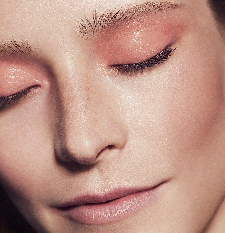 Models Faces - How to avoid make-up meltdown