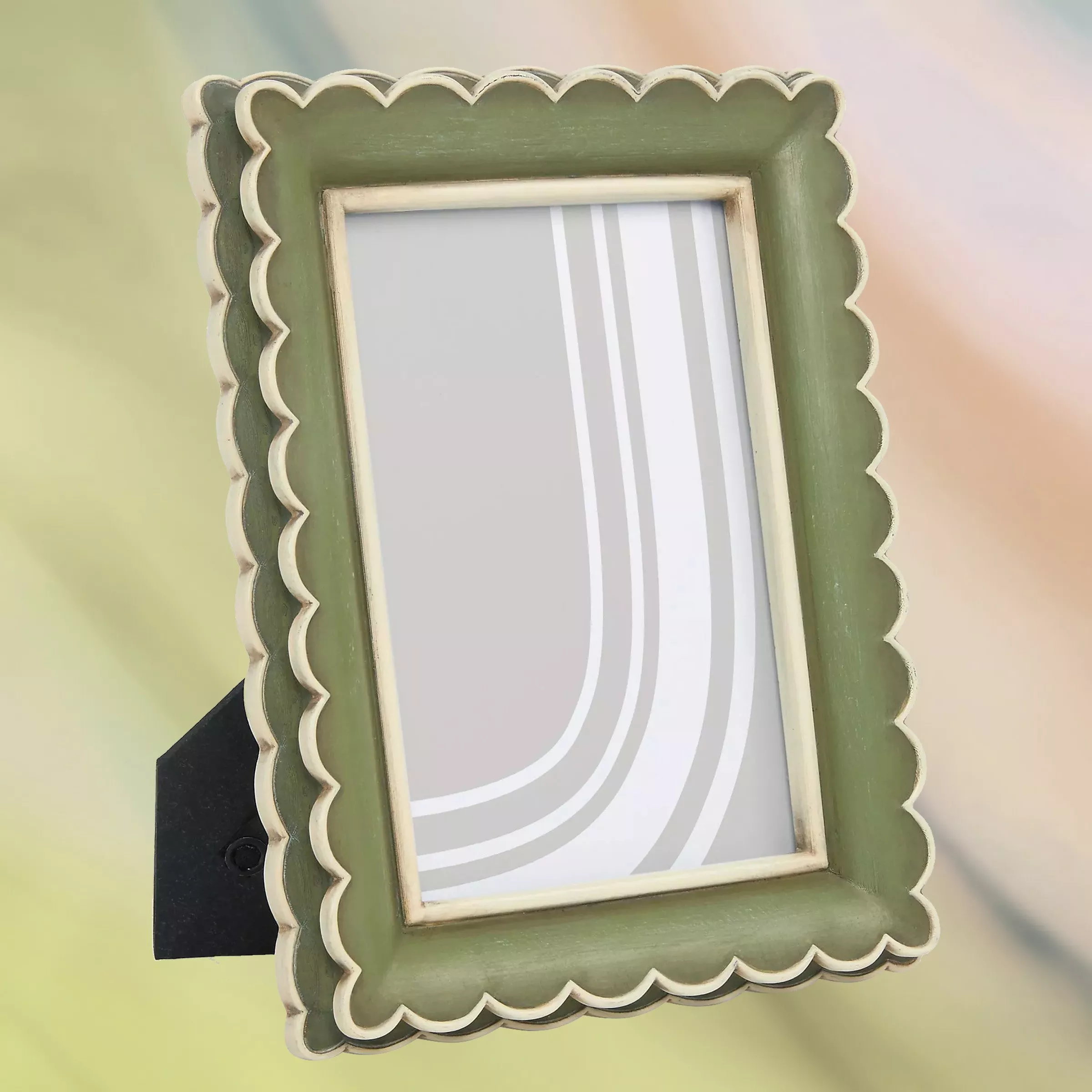 green photo frame