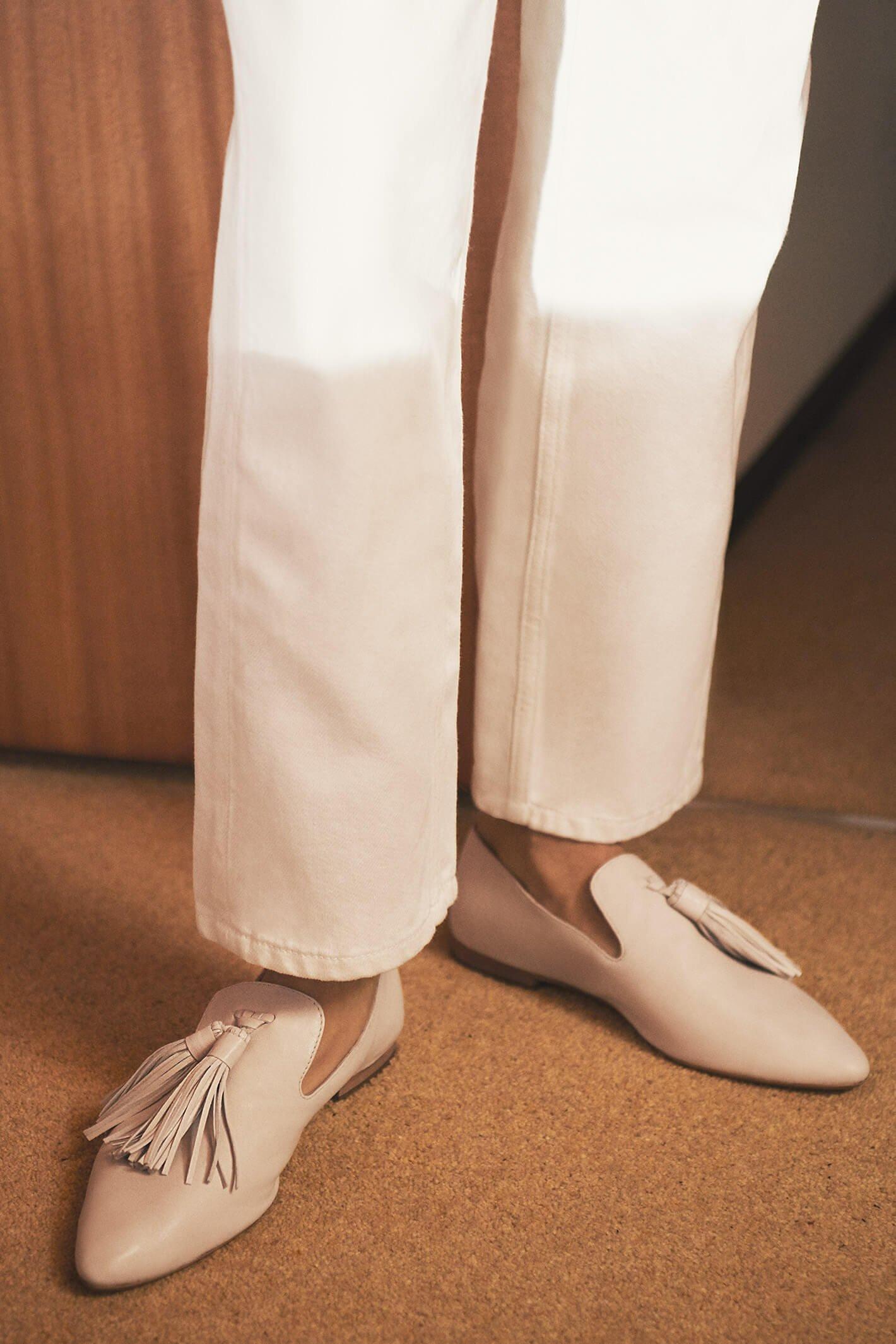 Modern Neutrals: Mint Velvet jeans and Modern Rarity shoes