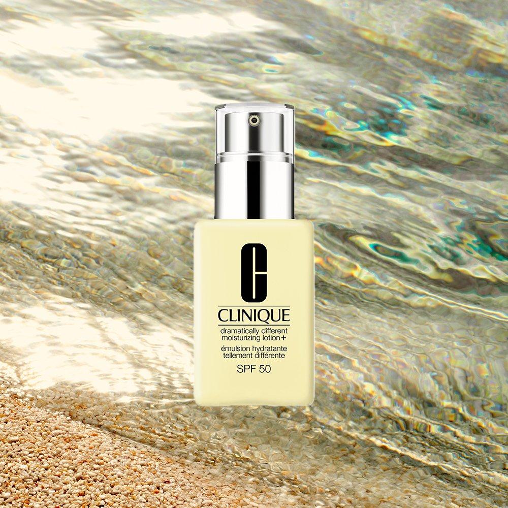 Clinique Dramatically Different™ Moisturising Lotion+ SPF 50
